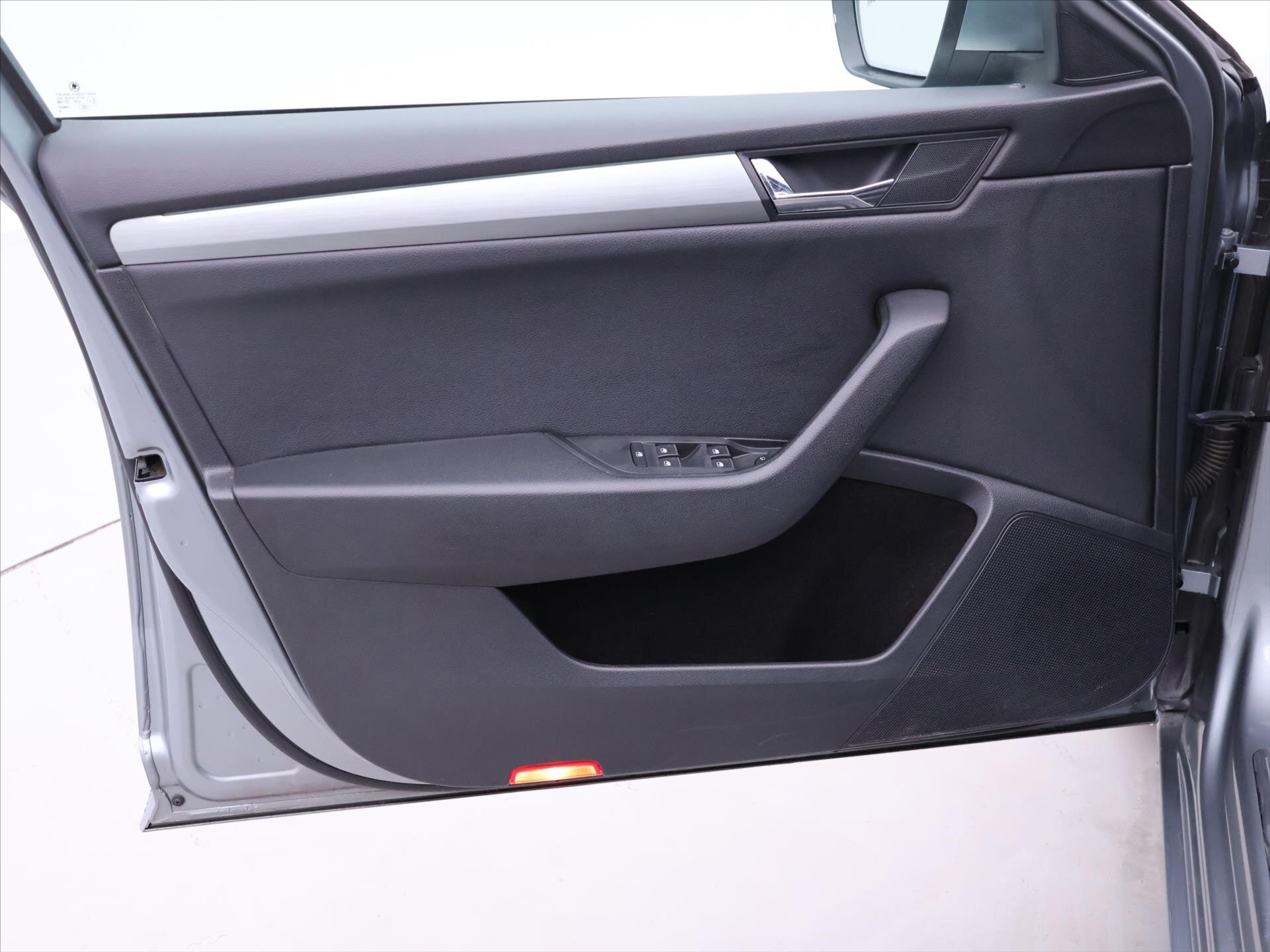 Škoda Superb Liftback 2,0 l 140 kw