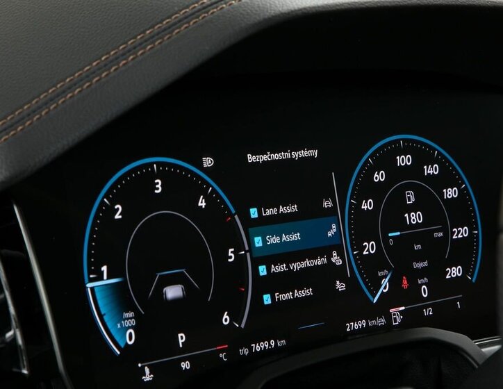 Volkswagen Touareg SUV / Terénní 3,0 l 210 kw