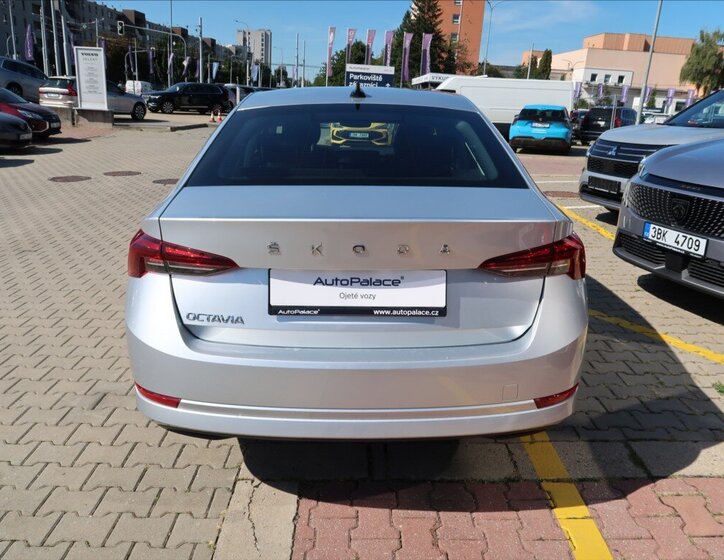 Škoda Octavia Liftback 2,0 l 85 kw