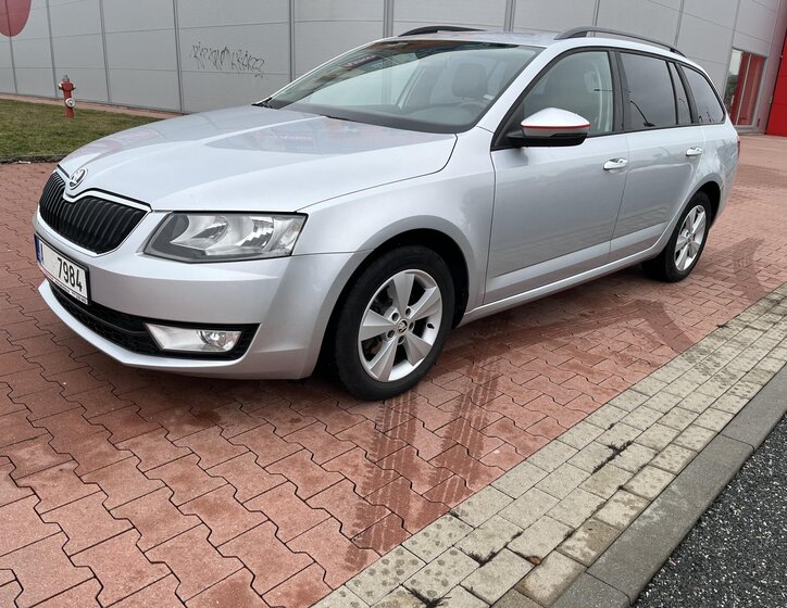 Škoda Octavia Kombi 2,0 l 110 kw