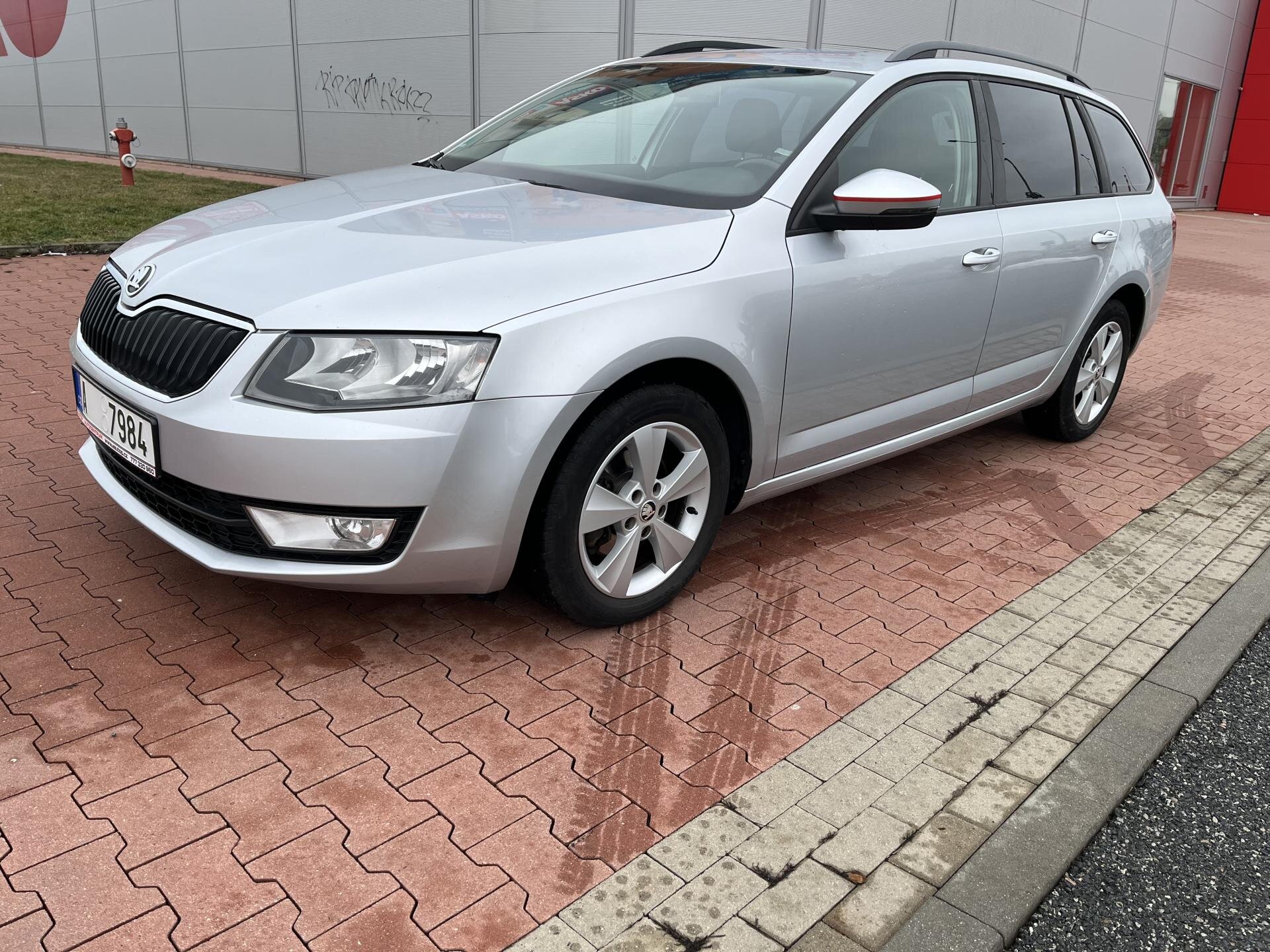 Škoda Octavia Kombi 2,0 l 110 kw