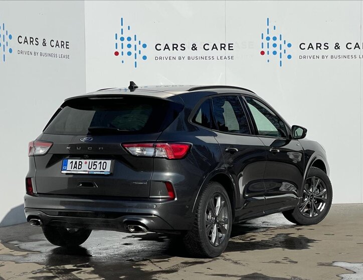 Ford Kuga SUV / Terénní 2,5 l 112 kw