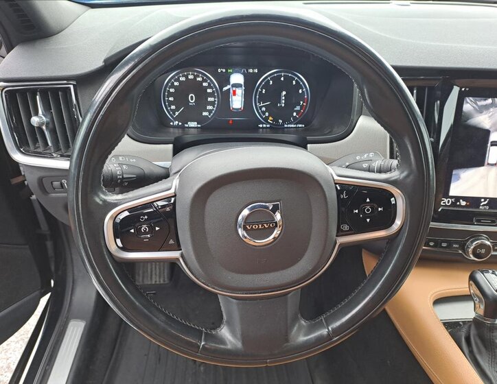 Volvo V90 Kombi 2,0 l 187 kw