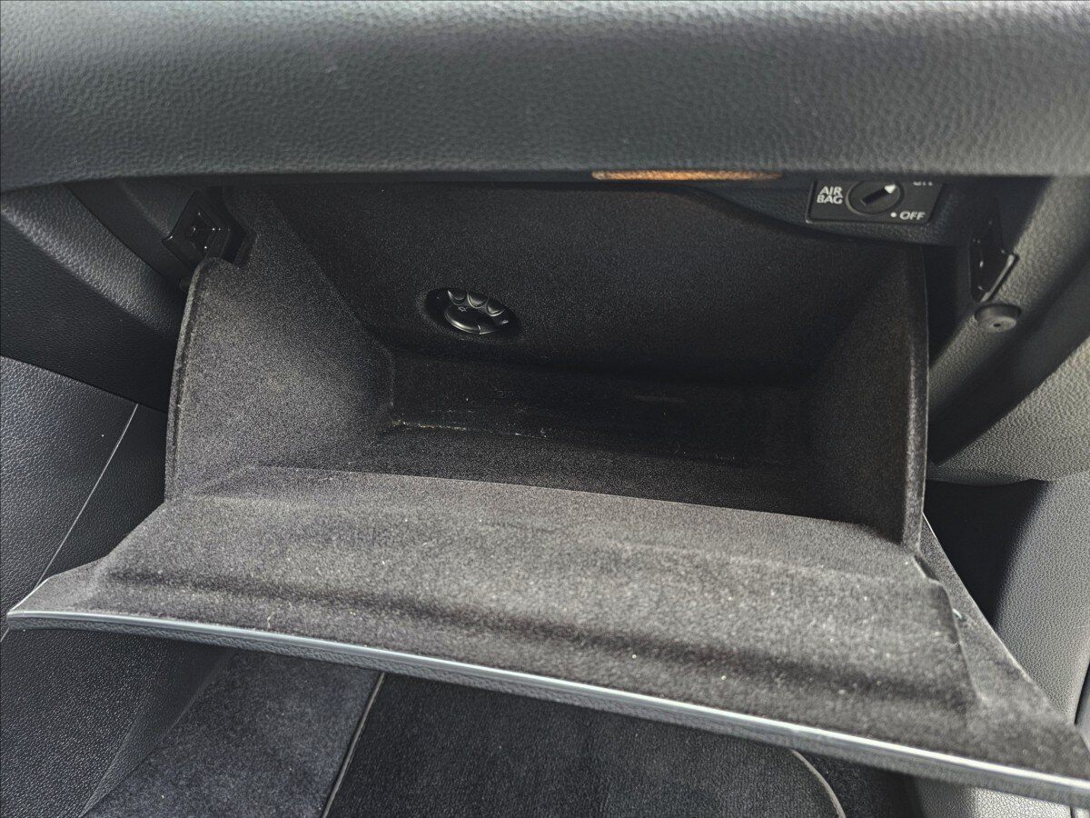 Seat Alhambra Kombi 2,0 l 130 kw