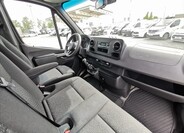 Mercedes-Benz Sprinter 8