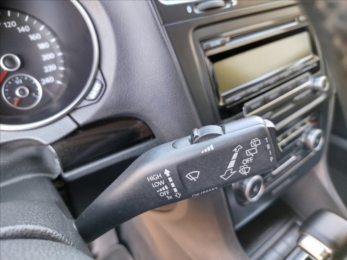 Volkswagen Golf Kombi 2,0 l 103 kw