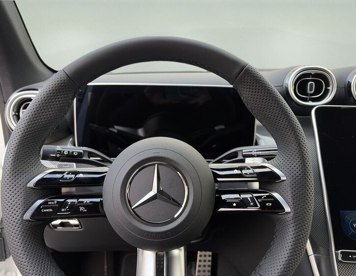 Mercedes-Benz GLC 10