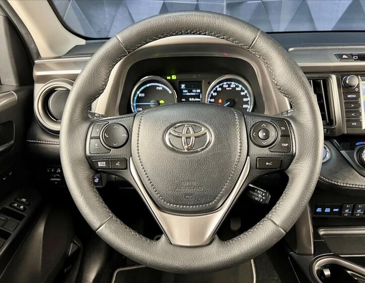 Toyota RAV4 13