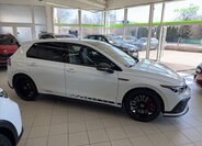 Volkswagen Golf Hatchback 2,0 l 221 kw