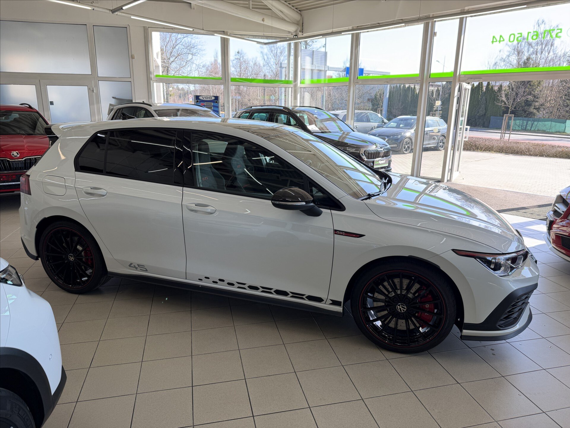 Volkswagen Golf Hatchback 2,0 l 221 kw