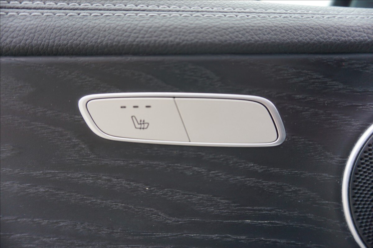 Mercedes-Benz Třídy E Sedan / Limuzína 3,0 l 320 kw