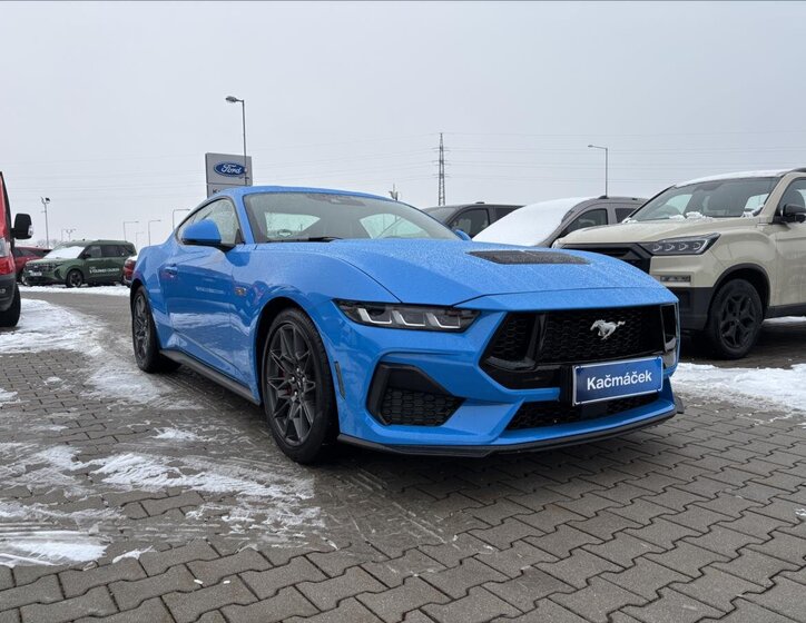 Ford Mustang Kupé 5,0 l 328 kw