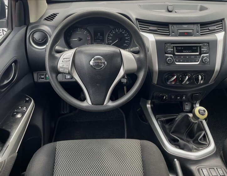 Nissan Navara 12