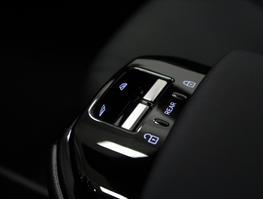 Volvo EX30 Hatchback 0,0 200 kw