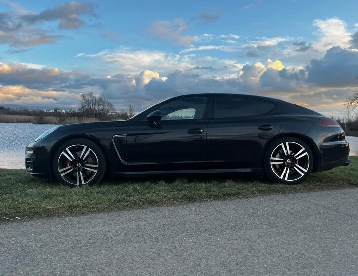 Porsche Panamera Hatchback 3,7 l 228 kw