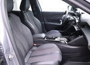 Peugeot 2008 SUV 1,2 l 96 kw