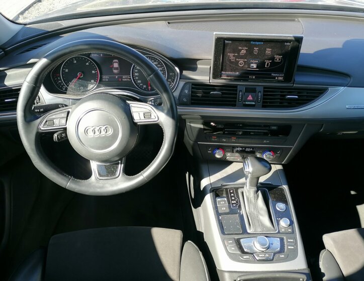 Audi A6 8