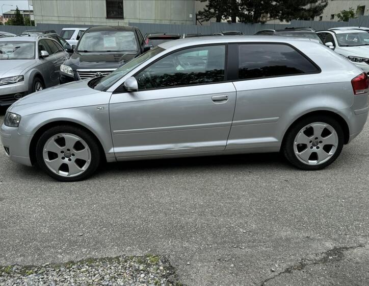 Audi A3 4