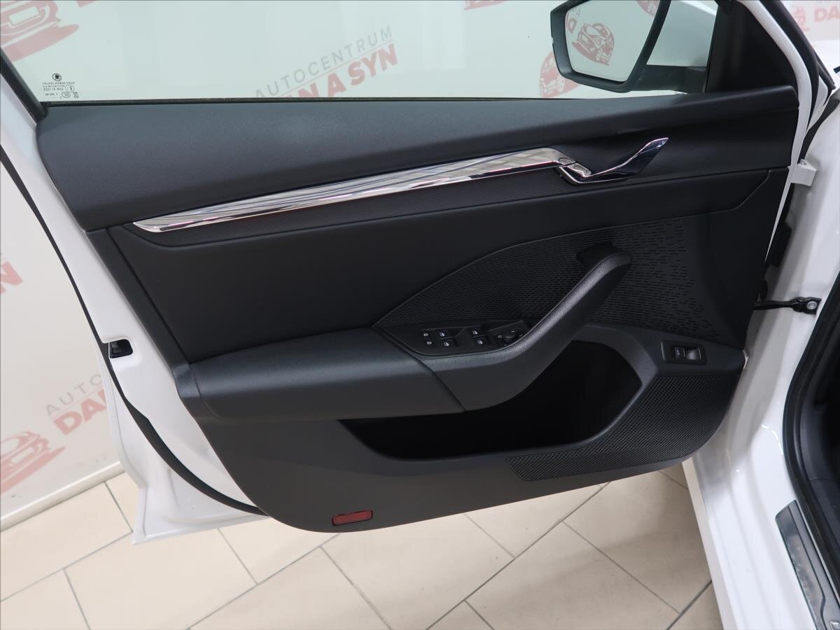 Škoda Octavia Sedan / Limuzína 1,5 l 110 kw