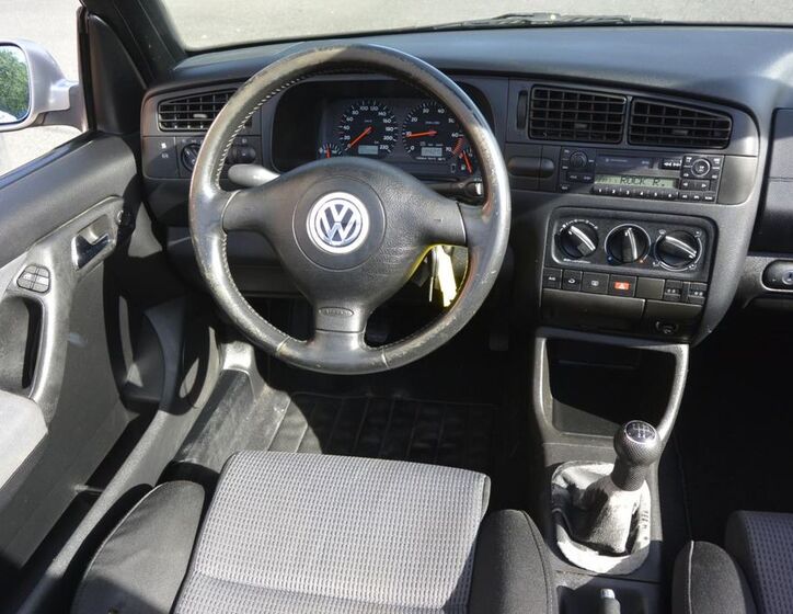 Volkswagen Golf 15