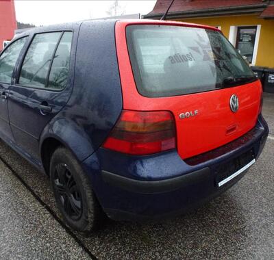 Volkswagen Golf 12