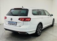 Volkswagen Passat 2