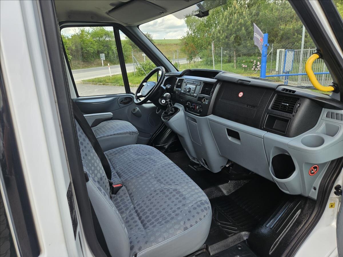 Ford Transit Kombi 2,2 l 74 kw