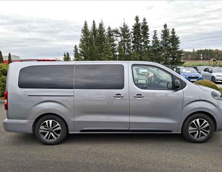 Citroën SpaceTourer MPV 2,0 l 130 kw