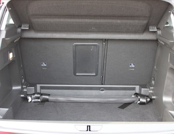 Opel Grandland SUV 1,2 l 96 kw