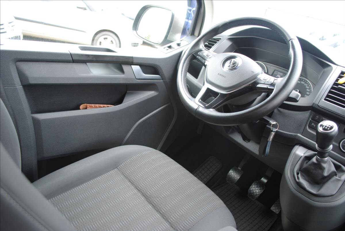 Volkswagen Caravelle