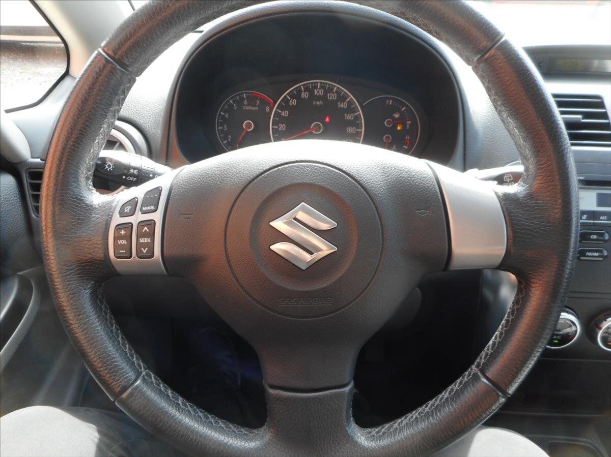 Suzuki SX4 Hatchback 1,6 l 79 kw