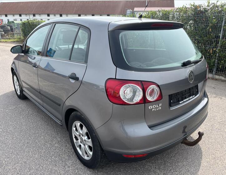 Volkswagen Golf Plus 8