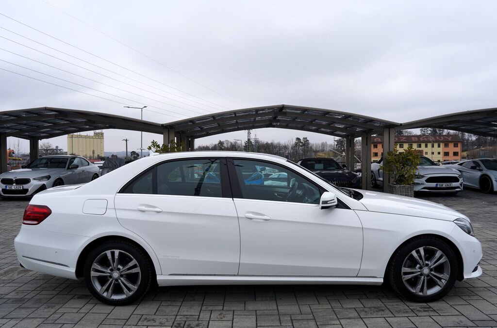Mercedes-Benz Třídy E Sedan 2,1 l 125 kw
