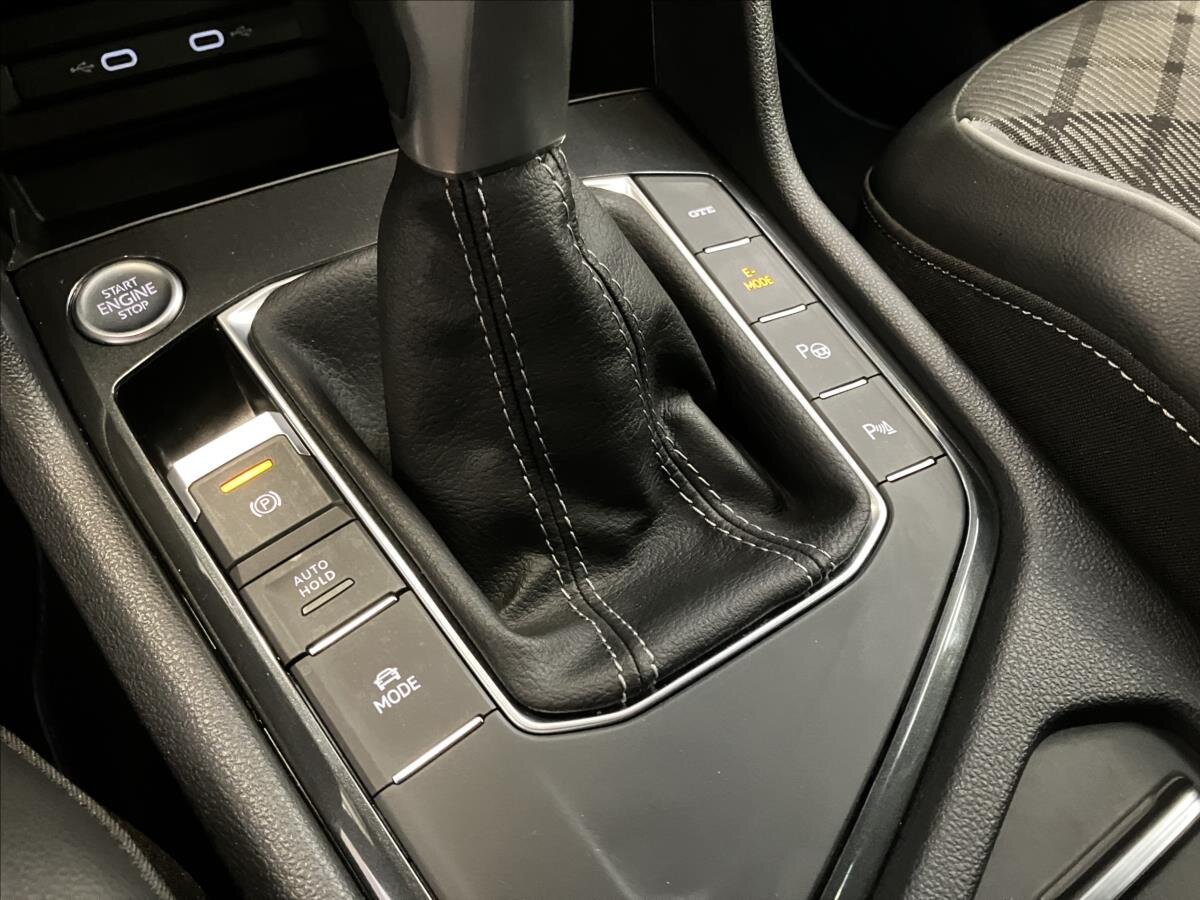 Volkswagen Tiguan SUV / Terénní 1,4 l 110 kw