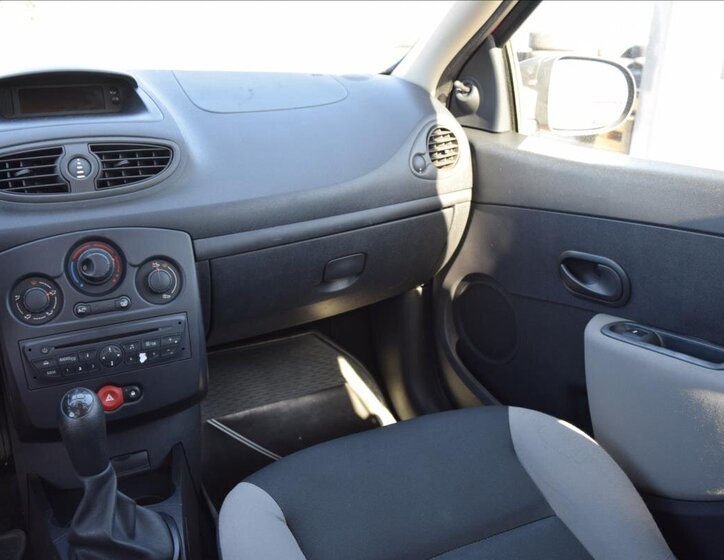 Renault Clio Kombi 1,1 l 74 kw