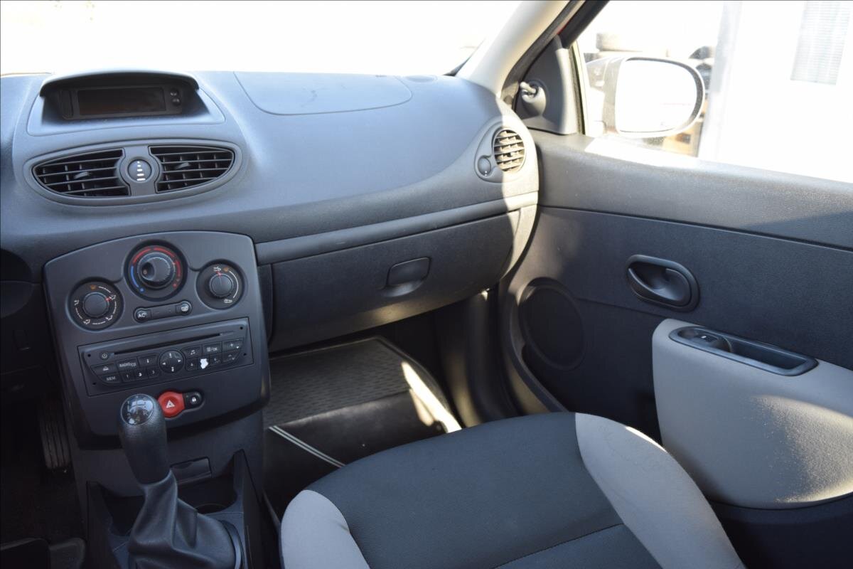 Renault Clio Kombi 1,1 l 74 kw