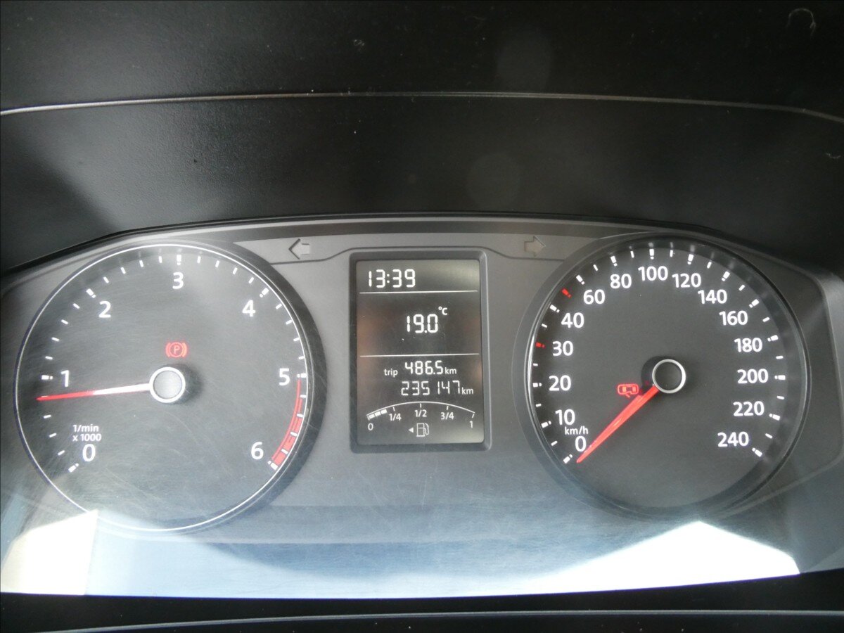 Volkswagen Transporter Skříň 2,0 l 75 kw