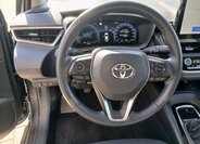Toyota Corolla Sedan 1,5 l 92 kw