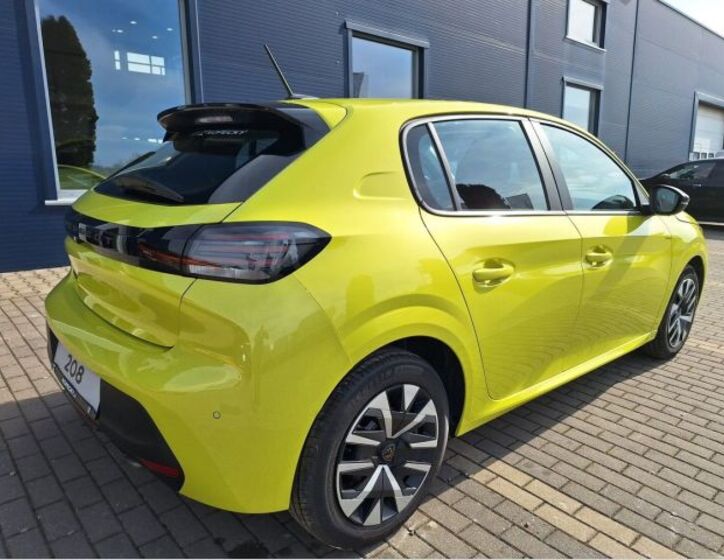 Peugeot 208 5