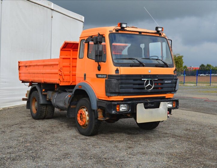 Mercedes-Benz Ostatní 2