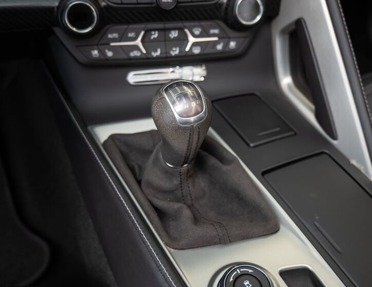 Chevrolet Corvette 13