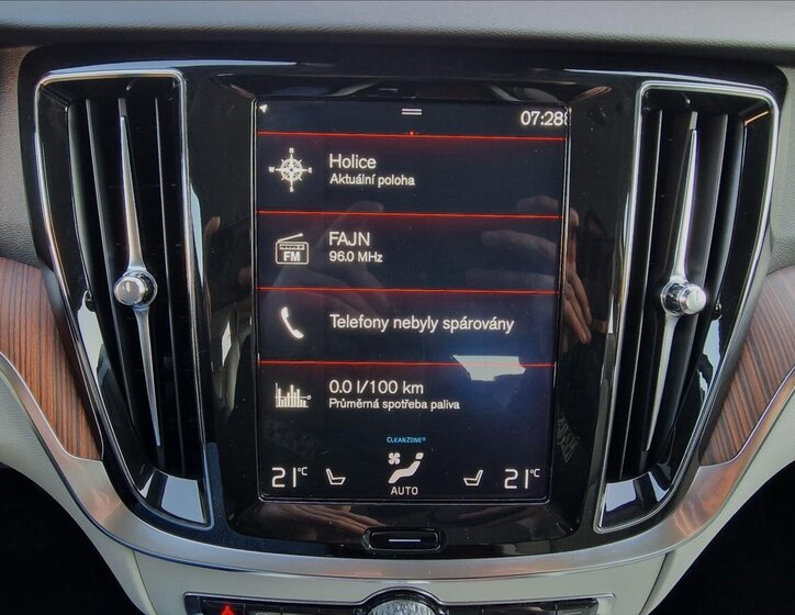 Volvo V60 Kombi 2,0 l 140 kw