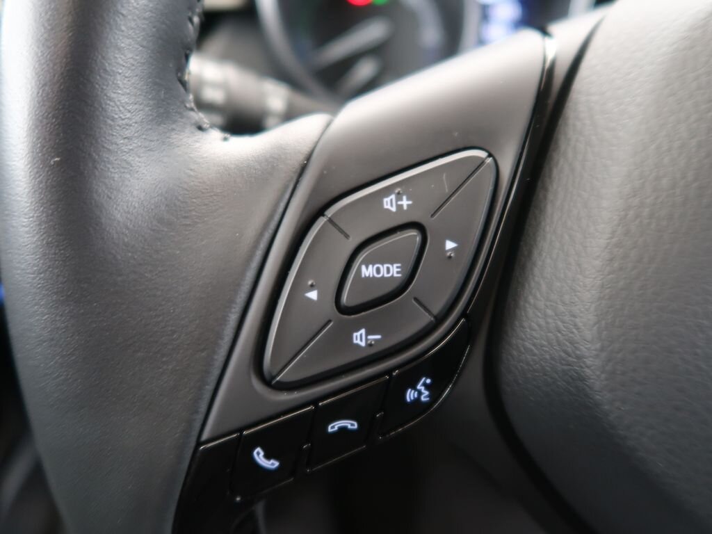 Toyota C-HR SUV 1,8 l 72 kw