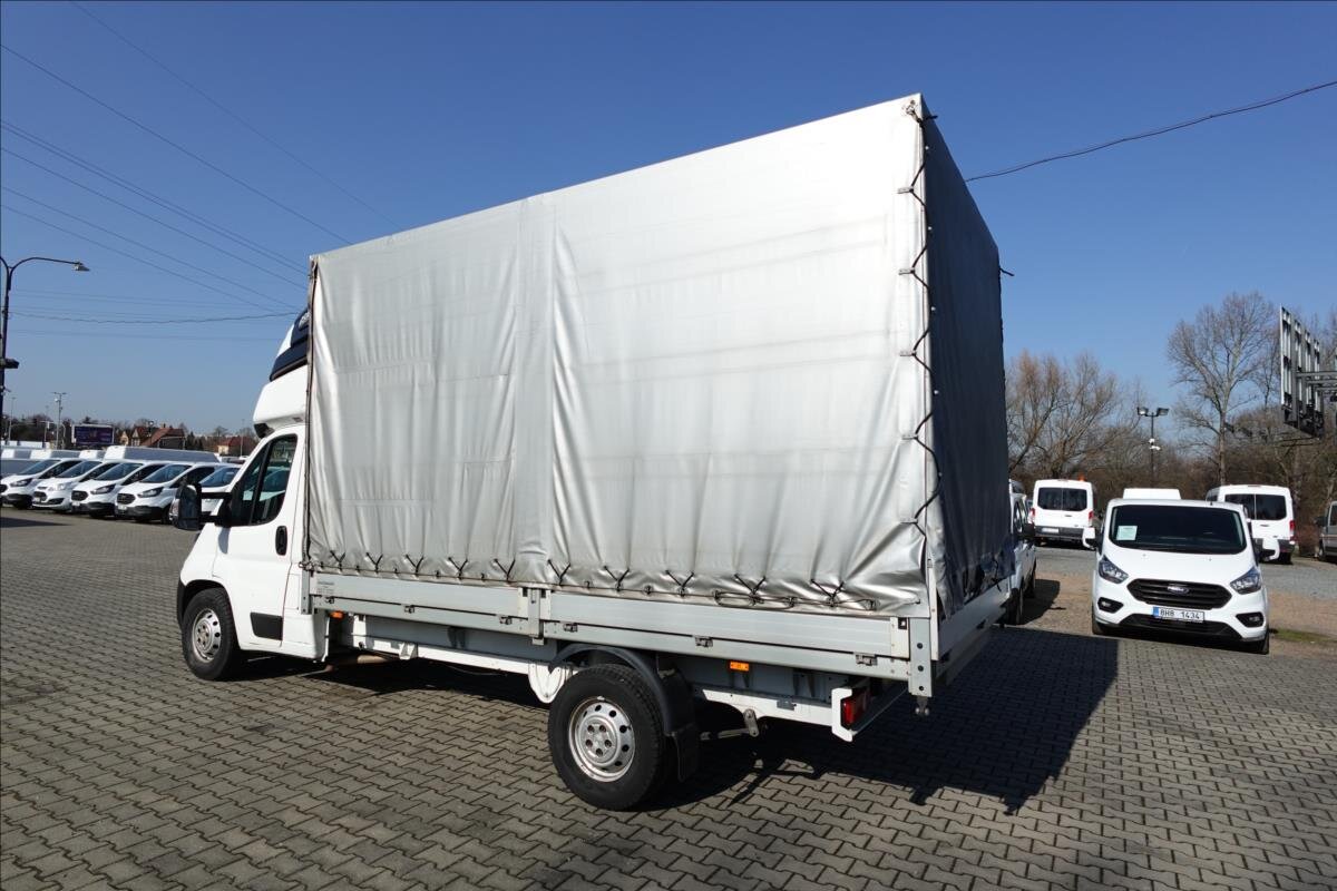 Peugeot Boxer Valník 2,2 l 121 kw