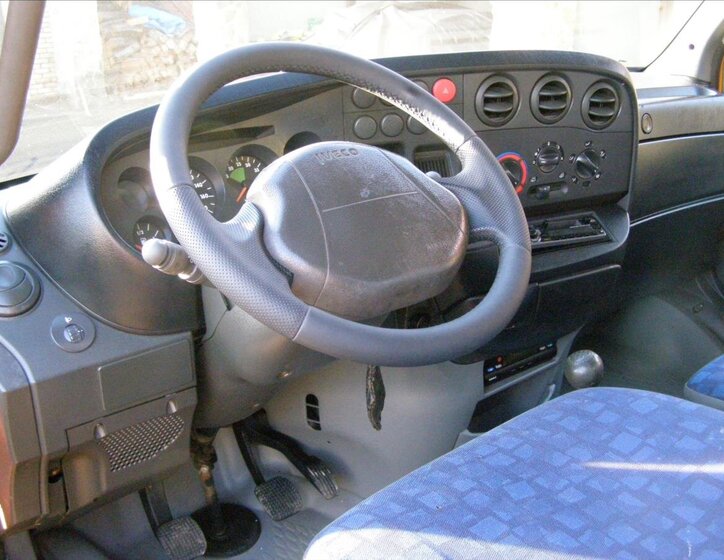 Iveco Daily Valník 2,8 l 107 kw