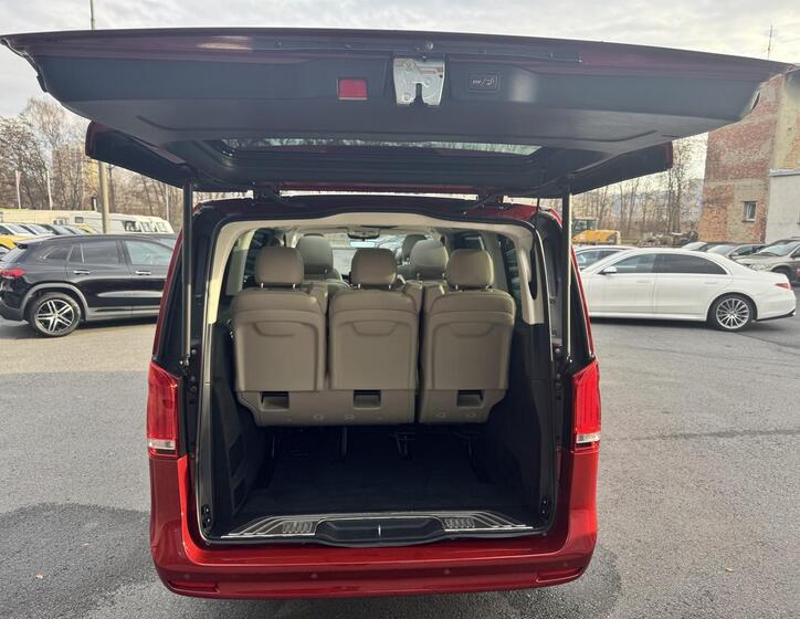 Mercedes-Benz Třídy V 9