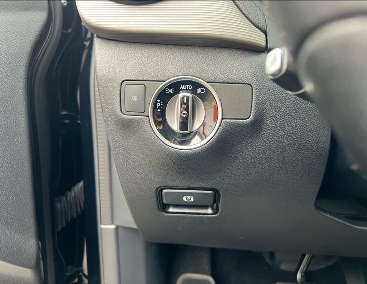 Mercedes-Benz Třídy B Kombi 1,5 l 80 kw