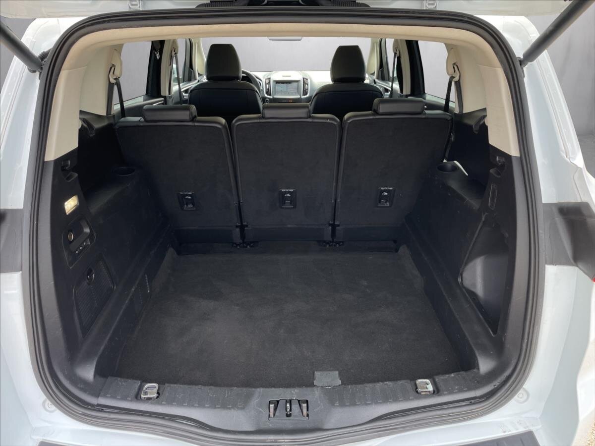 Ford S-MAX MPV 2,0 l 110 kw