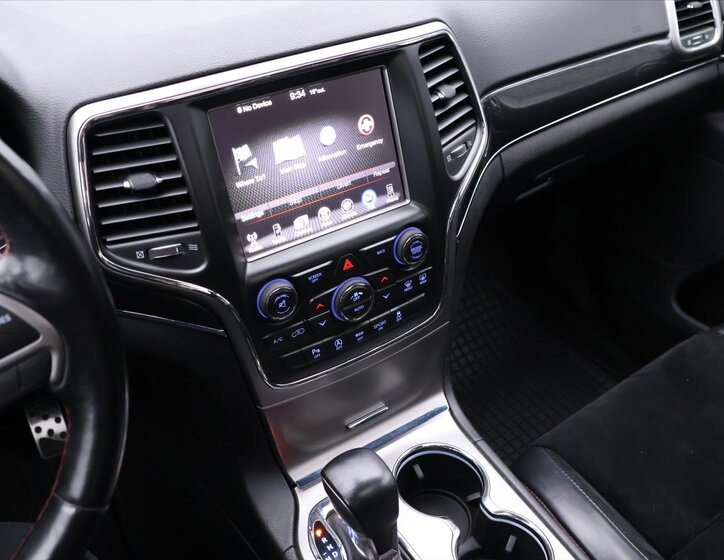 Jeep Grand Cherokee 26