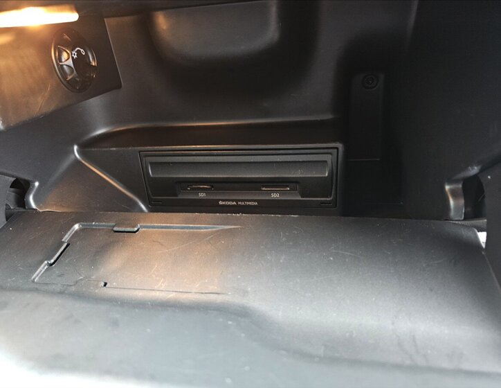 Škoda Rapid Hatchback 999,0 70 kw